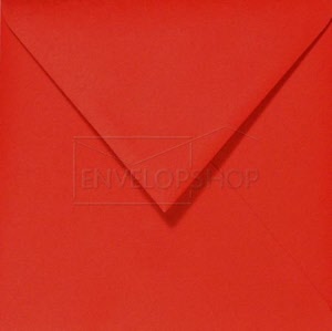 gekleurde-vierkante-envelop-rood-15-450
